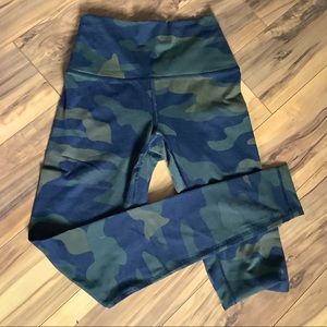 Victoria Secrect PINK leggings army